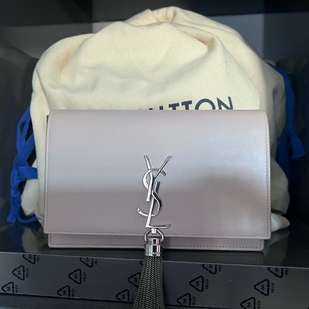 Saint Laurent monogram Kate Pink/silver tassel Purse